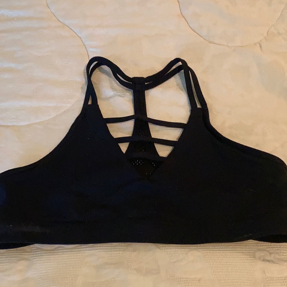 Mesh grid bra